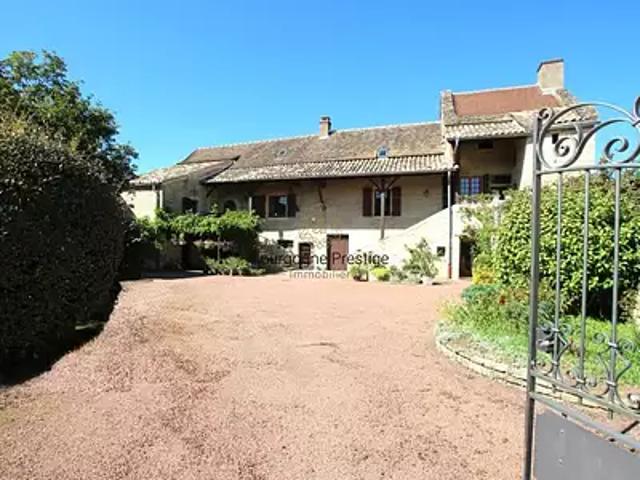 Tournus 71700 Achat / Vente maison 8 pièces t8 terrasse cave