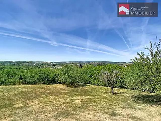Tournus 71700 Achat / Vente maison 10 pièces t10 au dernier étage cave