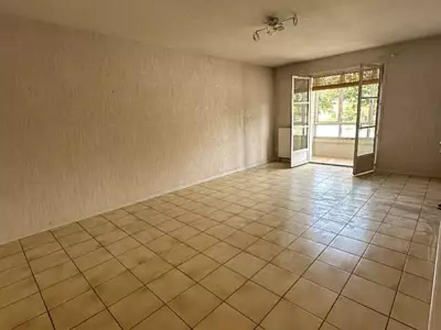 Tournus 71700 Location appartement 2 pièces t2 cave