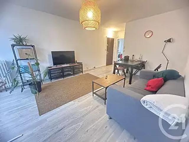 Tours 37000, 37100, 37200 Location appartement 5 pièces t5