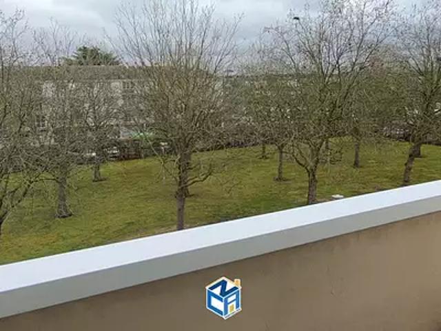 Tours 37100 Achat / Vente appartement 5 pièces t5 au dernier étage parking