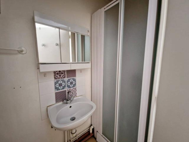 TOURS GRAMMONT: Studio de 20,75m2 A LOUER