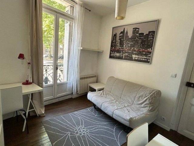 TOURS Mirabeau studio meublé de 15 m²