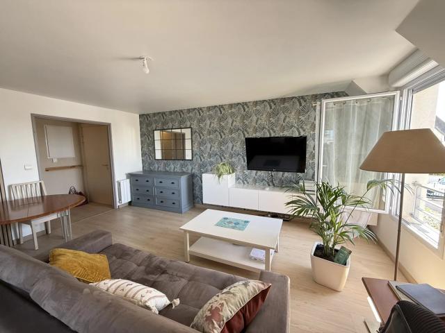 TOURS NORD BEAU T3 AVEC PLACE DE PARKING PRIVATIVE COPRO