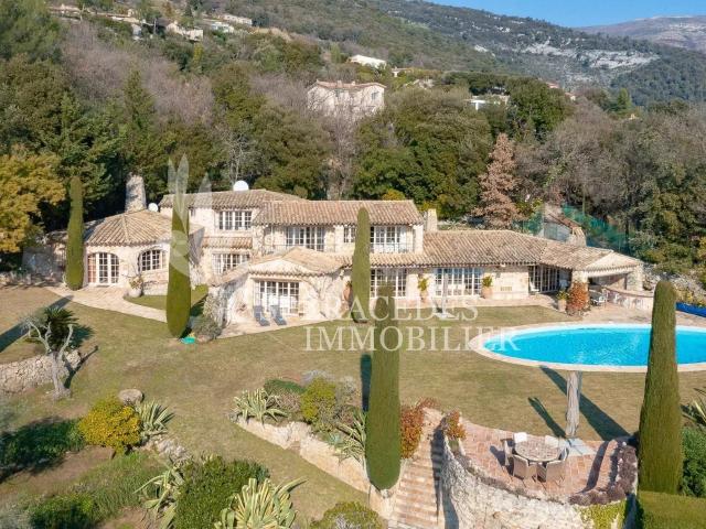 Tourrettes Sur Loup Remarquable propriété vue panoramique 420m² Tourrettes sur Loup