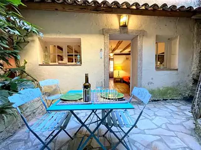 Tourrettes sur Loup 06140 Achat / Vente appartement 2 pièces t2 terrasse
