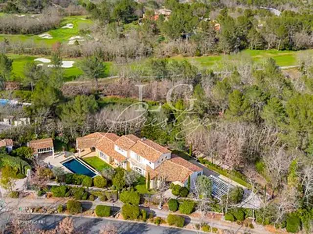 Tourrettes 83440 Achat / Vente maison 5 pièces t5 piscine