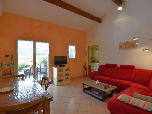 Tourrettes 83440 – Dans domaine sécurisé avec piscine Villa de plain pied avec 3 chambres