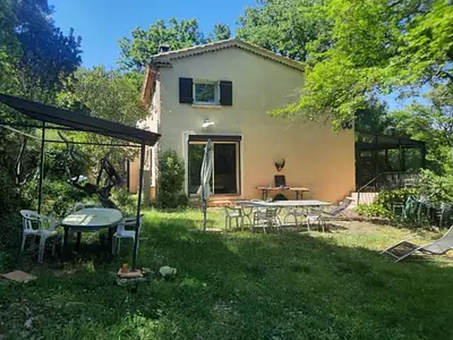 Tourves 83170 Achat / Vente maison 5 pièces t5