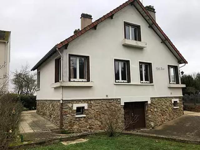 Toussus le Noble 78117 Achat / Vente maison 4 pièces t4 au dernier étage cave