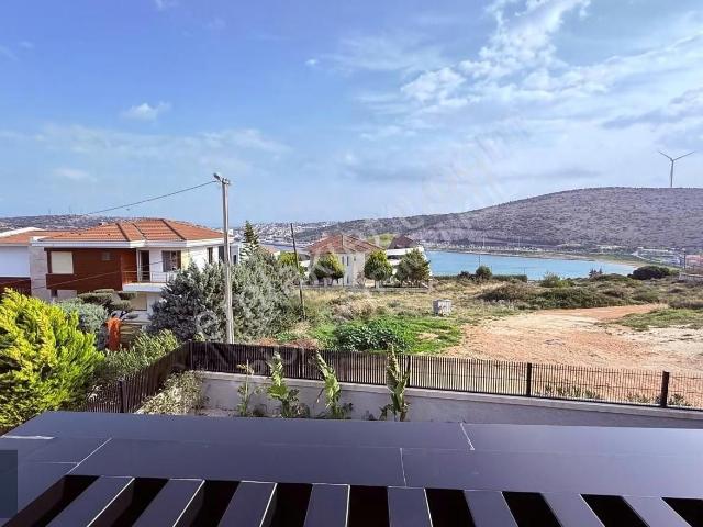 Tovi Franko Da Çeşme Fenerburnunda Full Deniz Manzaralı 7+1