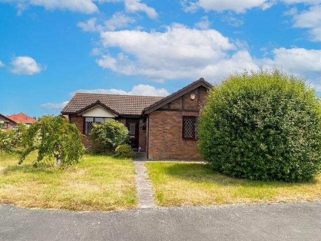 Towyn, Abergele LL22, 2 bed detached bungalow to rent, £950 pcm | PrimeLocation