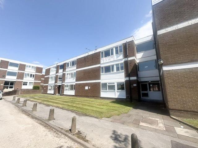 Tower View Road, Walsall WS6 2 bed apartment to rent £725 pcm £167 pw