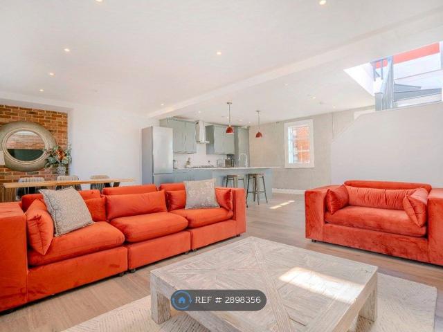Tower Villas, London SW19, 3 bed semi detached house to rent, £8,250 pcm | PrimeLocation
