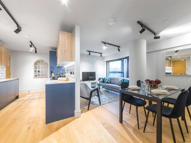Tower Bridge Road, London Bridge SE1, 2 bed flat to rent, £3,250 pcm | PrimeLocation