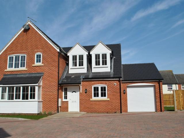 Tower Court, Louies Lane, Diss IP22, 5 bed property to rent, £1,550 pcm | PrimeLocation