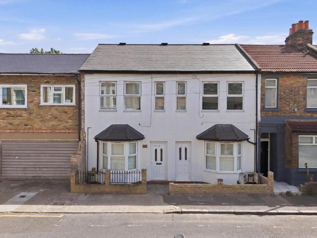 Tower Hamlets Road, Forest Gate 1 bed flat to rent £1,650 pcm £381 pw