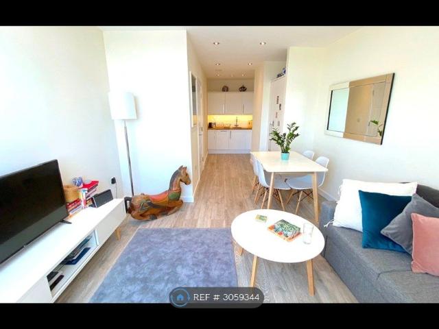 Tower House, London SE13, 1 bed flat to rent, £1,800 pcm | PrimeLocation