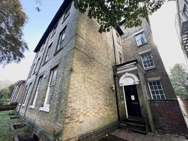 Tower Lodge, Rugby CV22, 1 bed flat to rent, £725 pcm | PrimeLocation