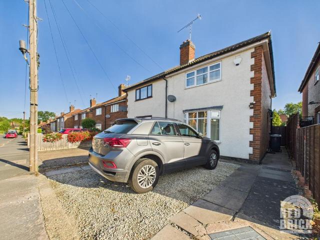 Tower Road, Rugby, CV22 3 bed semi detached house to rent £1,150 pcm £265 pw