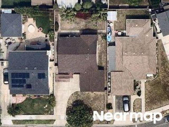 Towers St