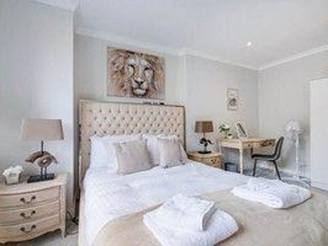 Town Meadow, Isleworth, TW8 0BZ, United Kingdom | 1 bed apartment for rent #136263628 | Rentberry
