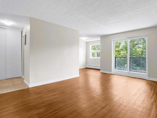 Town & Country Apartments 2 Bedroom Apartment for Rent at 265 Town & Country Apts Welland, ON L3C 5R6
