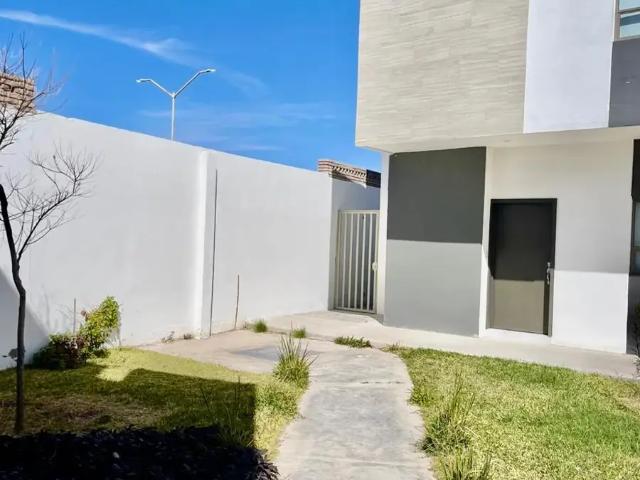 TOWN HOUSE CAMPIÑAS