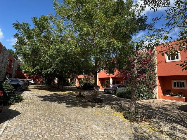 TOWN HOUSE EN RENTA, SODZIL NORTE, MÉRIDA