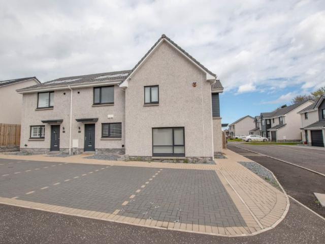 Town Park Way, Glenrothes KY7, 3 bed terraced house to rent, £1,500 pcm | PrimeLocation