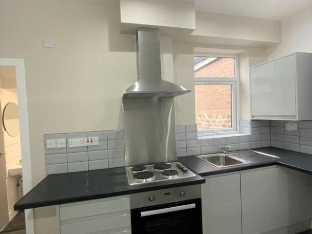Town Row, Liverpool L12, 1 bed flat to rent, £700 pcm | PrimeLocation