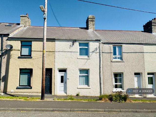 Towneley Terrace, High Spen, Rowlands. 2 bed terraced house to rent £700 pcm £162 pw