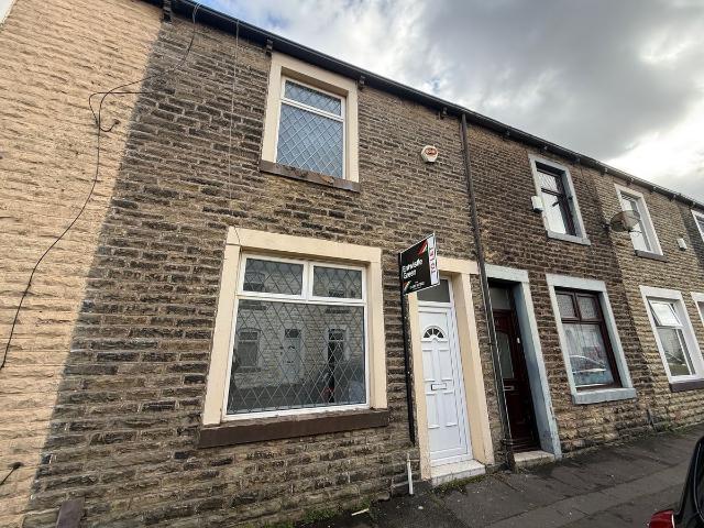 Towneley Street, Burnley BB10, 2 bed terraced house to rent, £625 pcm | PrimeLocation