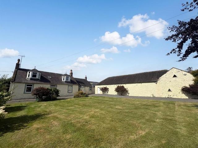 Townfoot Farmhouse, Parkgate. 4 bed detached house to rent £1,500 pcm £346 pw