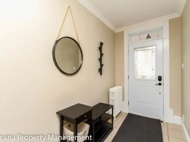 Townhouse 3 Bedroom For Rent Ottawa ON 4300 ES104638293