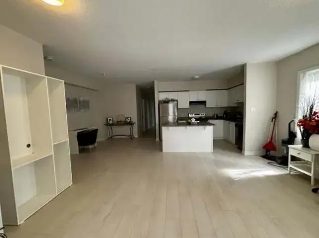 Townhouse 3 Bedroom For Rent Ottawa ON 2549 ES102883538