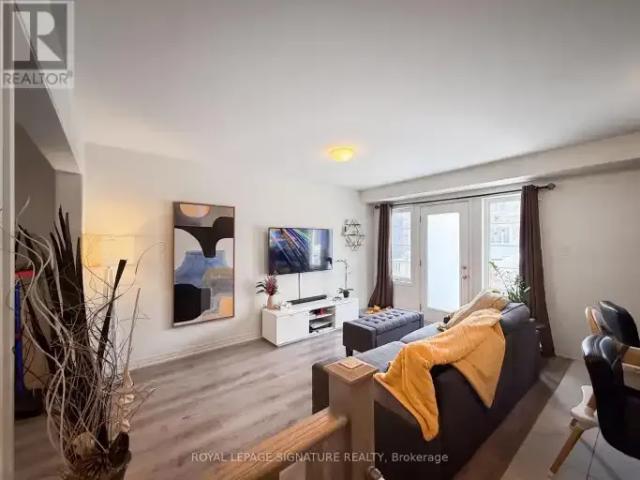 Townhouse 3 Bedroom For Rent Oakville ON 3450 ES105554524