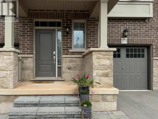 Townhouse 3 Bedroom For Rent Oakville ON 3700 ES105565538