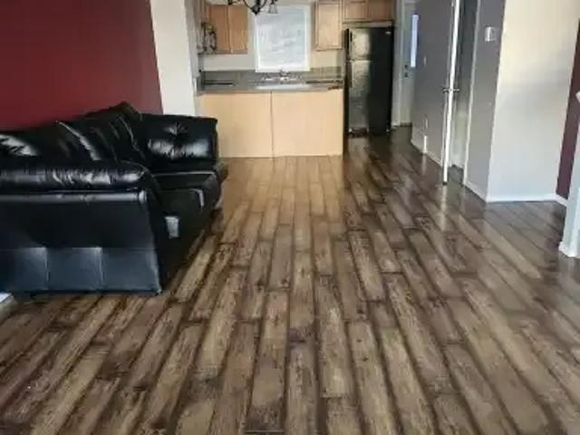 Townhouse 3 Bedroom For Rent Olds AB 2200 ES104181159