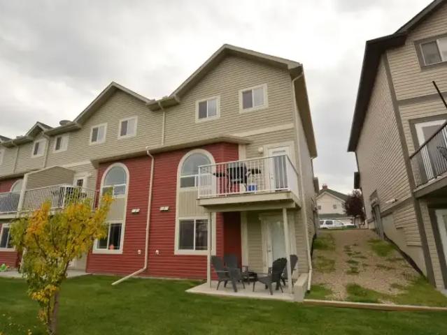 Townhouse 3 Bedroom For Rent Airdrie AB 1950 ELS105755721