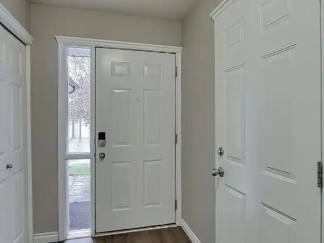 Townhouse 3 Bedroom For Rent Airdrie AB 2150 ELS105110850