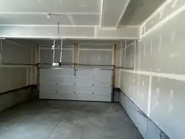 Townhouse 3 Bedroom For Rent Airdrie AB 2450 ELS102951775