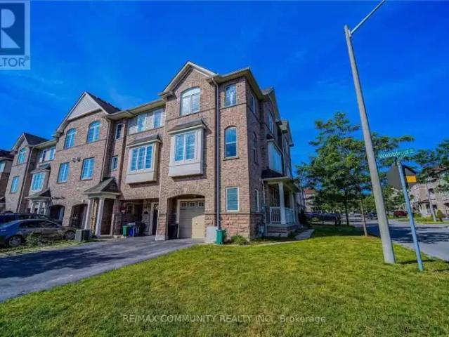 Townhouse 3 Bedroom For Rent Ajax ON 3000 ELS103840272