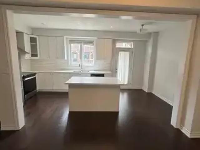 Townhouse 3 Bedroom For Rent Ajax ON 3000 ES103569151