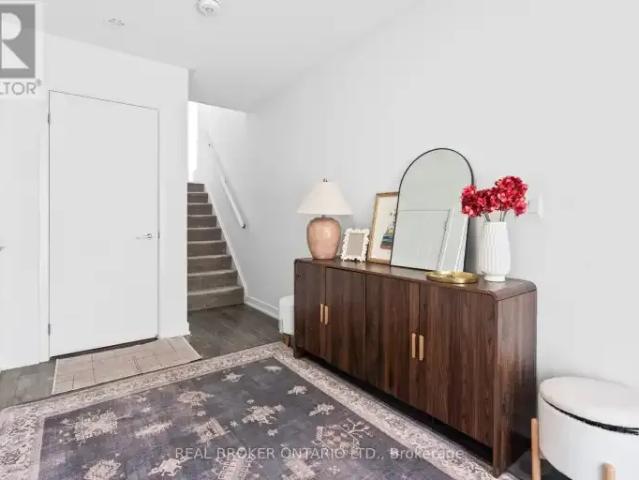 Townhouse 3 Bedroom For Rent Burlington ON 3100 ES105526214
