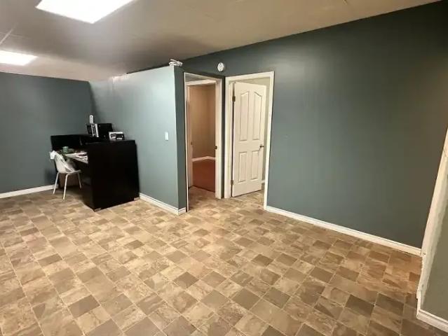 Townhouse 3 Bedroom For Rent Beiseker AB 820 ES104895212