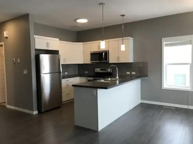 Townhouse 3 Bedroom For Rent Blackfalds AB 1995 ES106044665