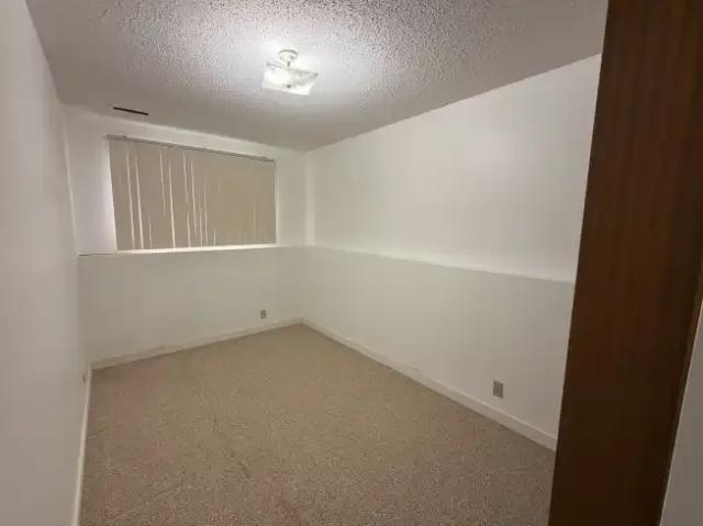 Townhouse 3 Bedroom For Rent Calgary AB 1350 ES105110845