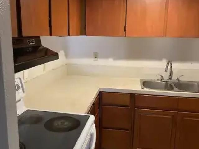 Townhouse 3 Bedroom For Rent Calgary AB 1500 ES105554495