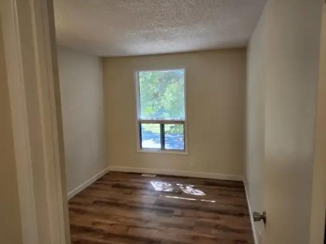 Townhouse 3 Bedroom For Rent Calgary AB 1795 ES105654011